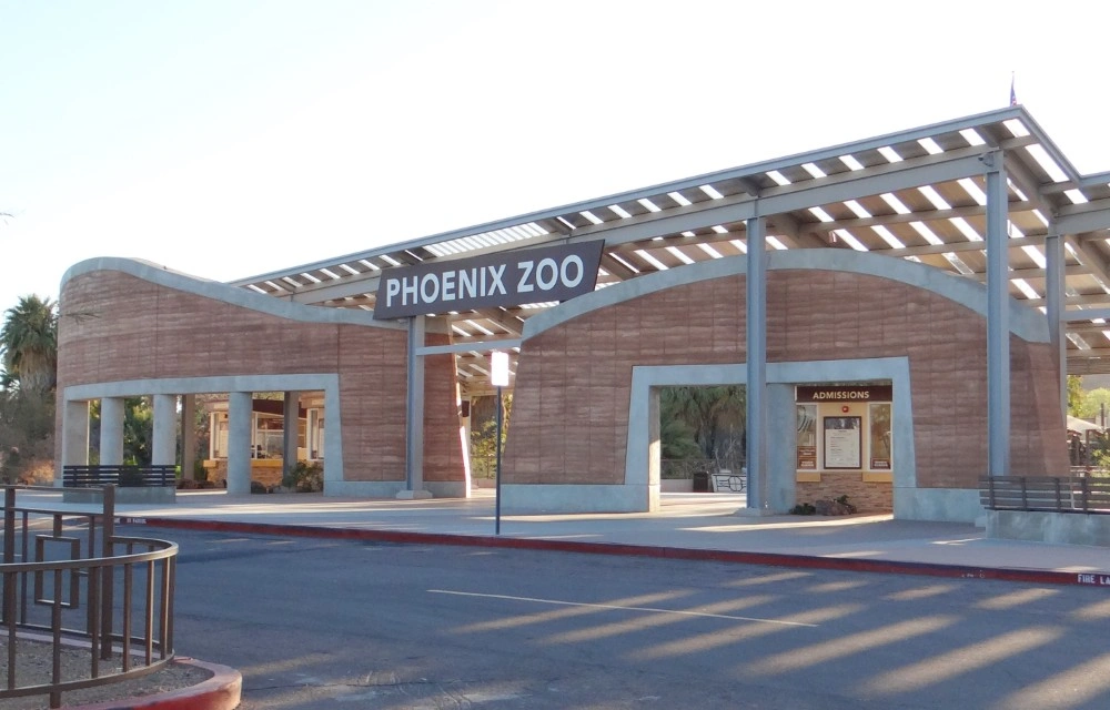 Sky Harbor Airport Inn near Phoenix Zoo